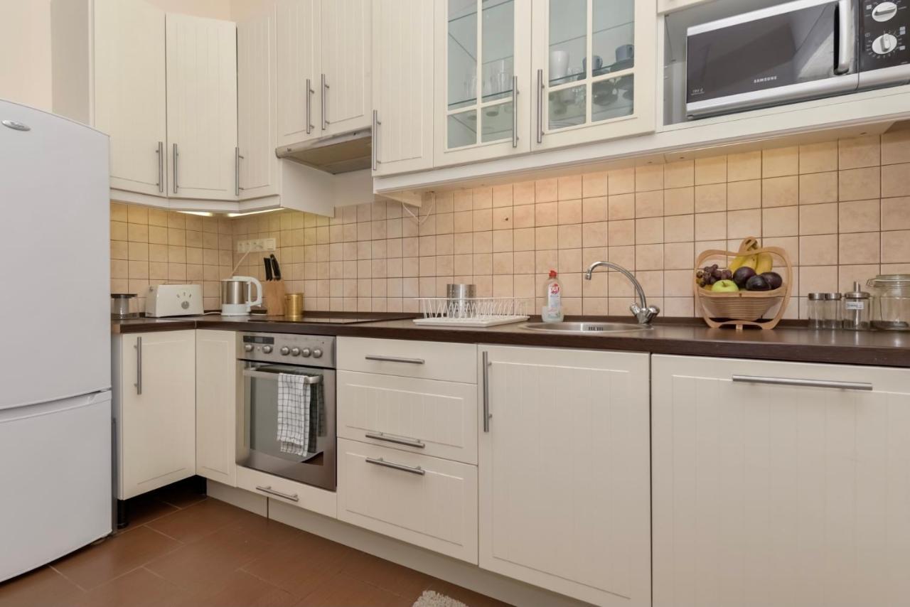 Corvina With Free Private Parking Apartmán *